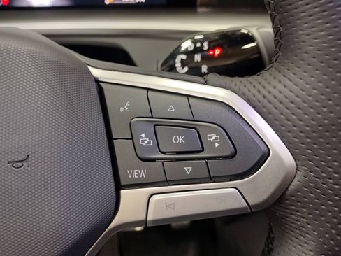 New 2025 Volkswagen Tiguan SE R-Line image 27