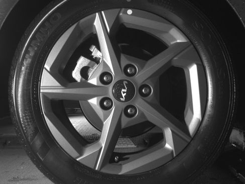 Used 2025 Kia K4 LXS image 15