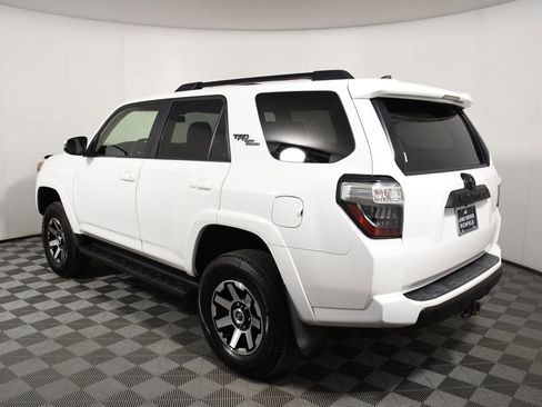 Used 2019 Toyota 4Runner TRD Off-Road Premium image 3