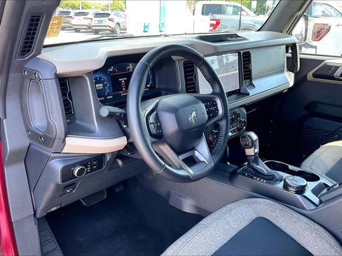 Used 2025 Ford Bronco Big Bend AWD/4WD image 13