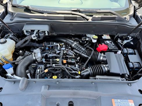 Used 2022 Lincoln Nautilus Reserve w/ Equipment Group 201A image 9