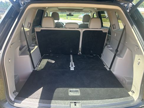 Used 2018 Volkswagen Atlas SEL FWD image 13