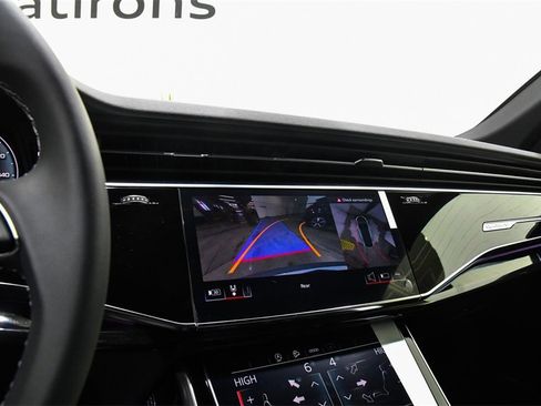 New 2025 Audi Q8 Premium Plus image 27