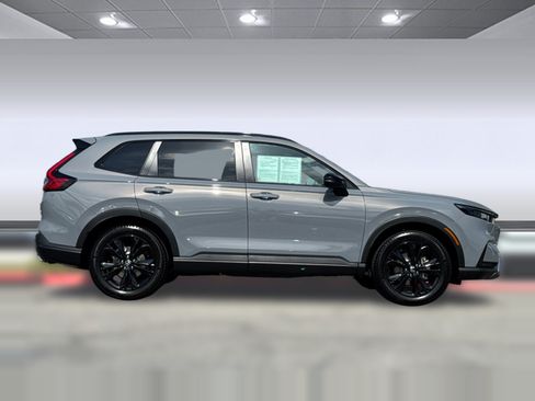 Used 2026 Honda CR-V Sport Touring image 8