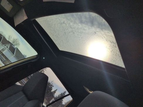 Certified 2024 Toyota Corolla Cross SE image 14