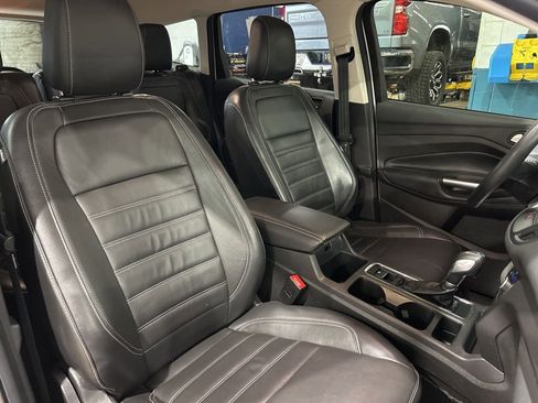 Used 2018 Ford Escape SEL AWD/4WD image 37