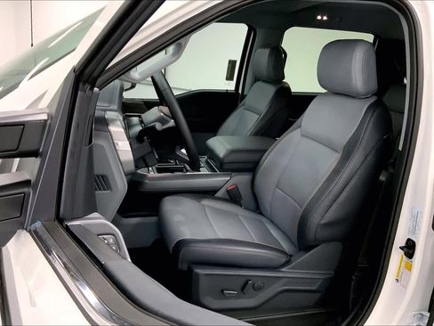 New 2025 Ford F150 Lariat w/ Equipment Group 501A Mid image 9