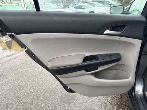 Used 2012 Honda Accord LX image 13