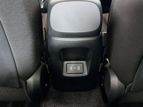 Used 2025 Hyundai Elantra Sport FWD image 25