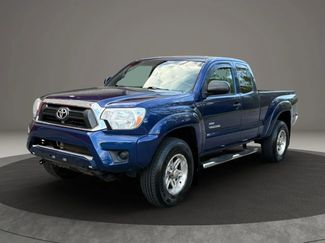 Used 2014 Toyota Tacoma 4x4 Access Cab w/ SR5 Package video 1