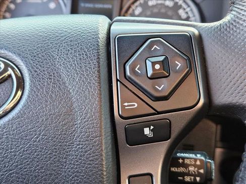 Used 2019 Toyota Tacoma TRD Off-Road w/ Technology Package image 13