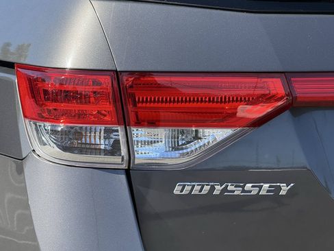 Used 2014 Honda Odyssey Touring Elite image 27