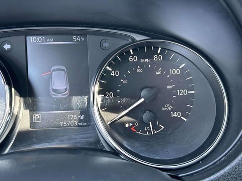 Used 2017 Nissan Rogue Sport S w/ S Appearance Package image 21