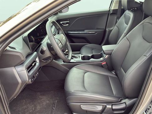 New 2026 Kia K4 EX image 12