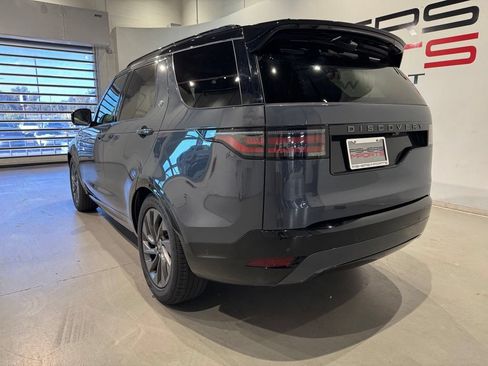 Used 2024 Land Rover Discovery Dynamic SE AWD/4WD image 5