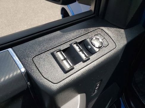 Used 2019 Ford F150 XLT w/ Equipment Group 302A Luxury AWD/4WD image 19