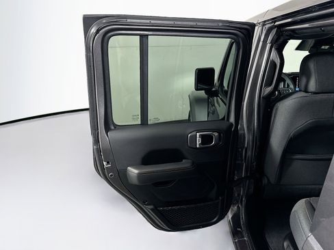 Used 2025 Jeep Wrangler Sahara w/ Safety Group image 27