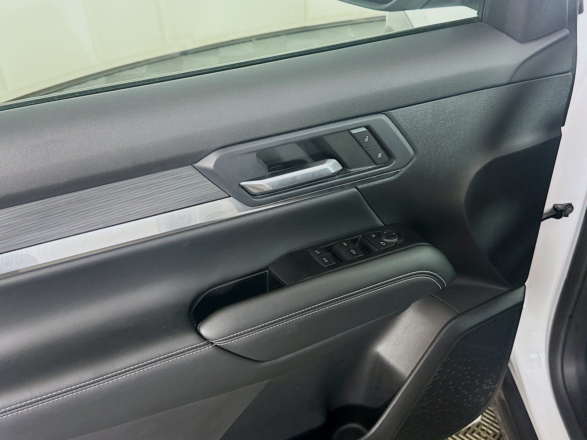 Used 2026 GMC Terrain Elevation FWD image 15