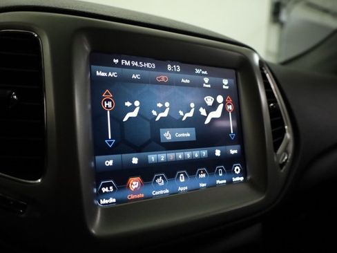 Used 2021 Jeep Compass 80th Special Edition w/ Sun and Sound Group image 17