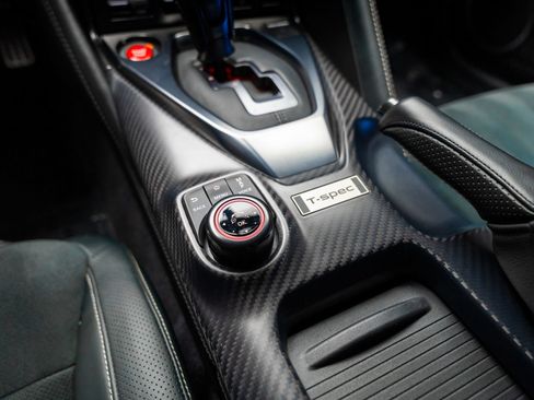 Used 2024 Nissan GT-R w/ Floor Mat Package AWD/4WD image 55