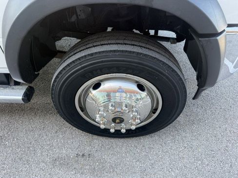 Used 2019 RAM 5500 Tradesman image 20