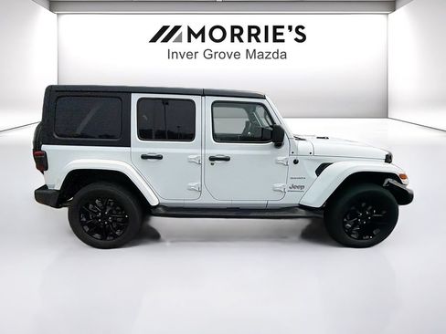 Used 2023 Jeep Wrangler Unlimited Sahara AWD/4WD image 4