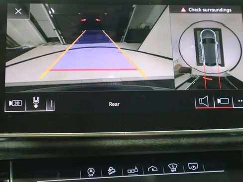 Used 2020 Audi Q8 Prestige w/ Prestige Package AWD/4WD image 18