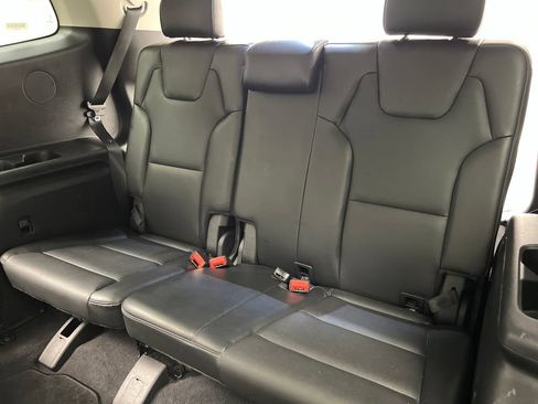 Used 2025 Kia Telluride S FWD image 40