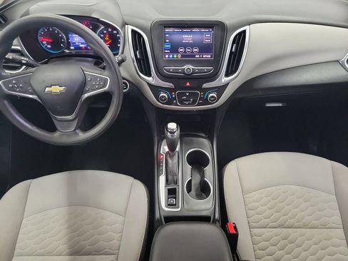 Used 2020 Chevrolet Equinox LT FWD image 16