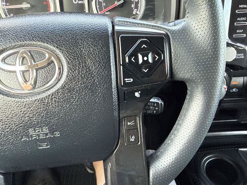 Used 2021 Toyota 4Runner TRD Off-Road Premium w/ Moonroof Package AWD/4WD image 26
