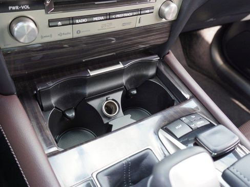 Used 2017 Lexus LS 460 image 19