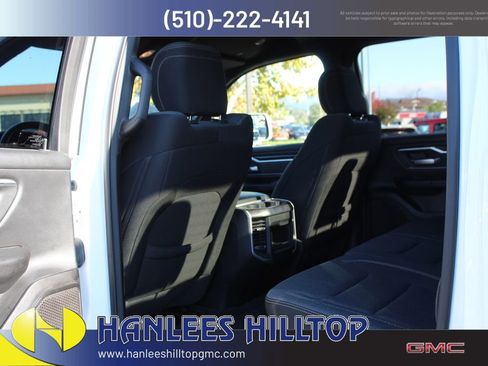 Used 2022 RAM 1500 4x4 Crew Cab image 14