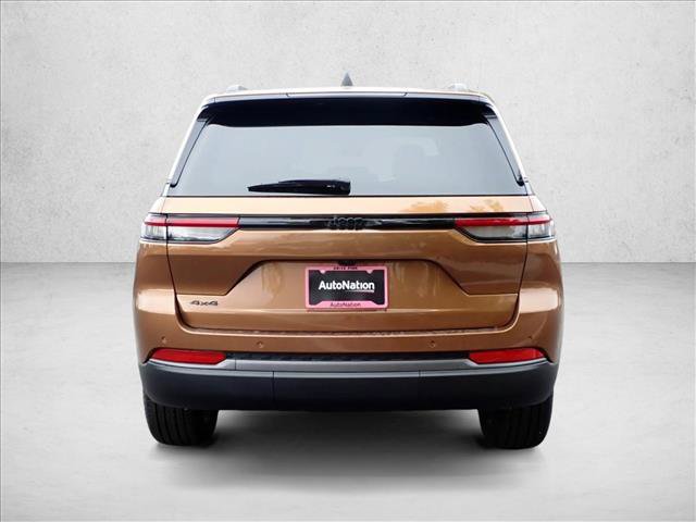 New 2027 Jeep Grand Cherokee Limited w/ Limited Altitude Package AWD/4WD image 3