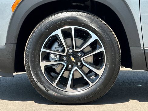 New 2026 Chevrolet TrailBlazer LT w/ Driver Confidence Package FWD image 25