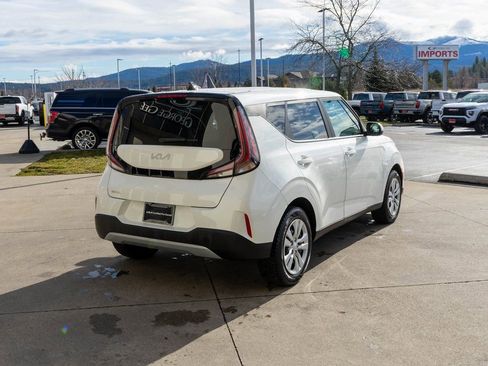 Certified 2023 Kia Soul LX image 7