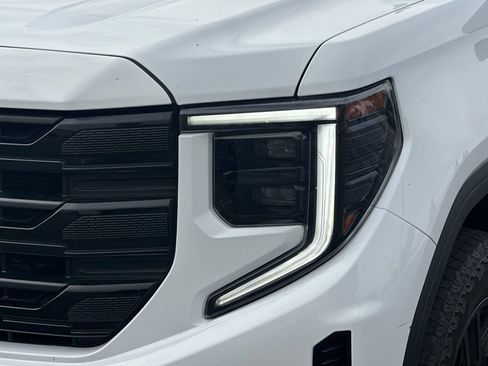 Used 2023 GMC Sierra 1500 Elevation AWD/4WD image 49