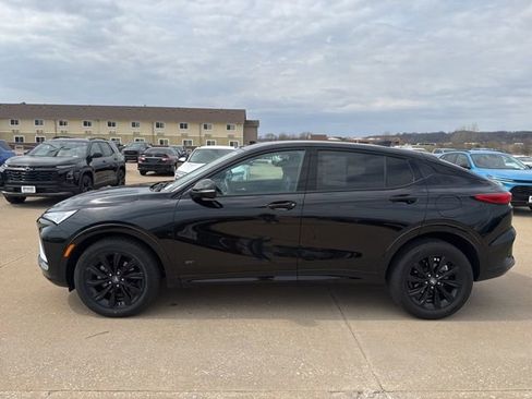 Used 2025 Buick Envista Sport Touring image 6