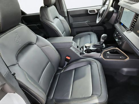 New 2026 Ford Bronco Badlands AWD/4WD image 28