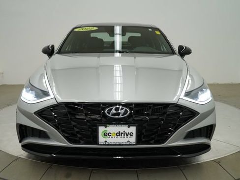 Used 2022 Hyundai Sonata SEL Plus FWD image 2