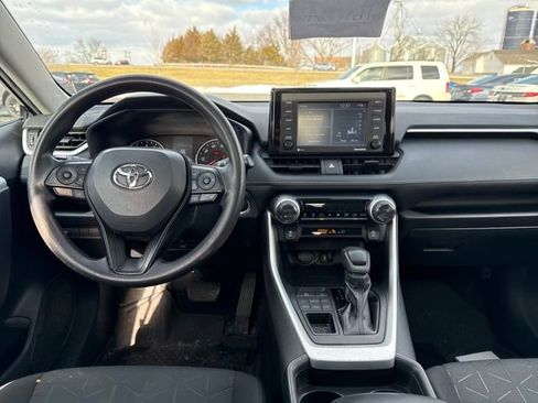 Used 2020 Toyota RAV4 XLE image 12