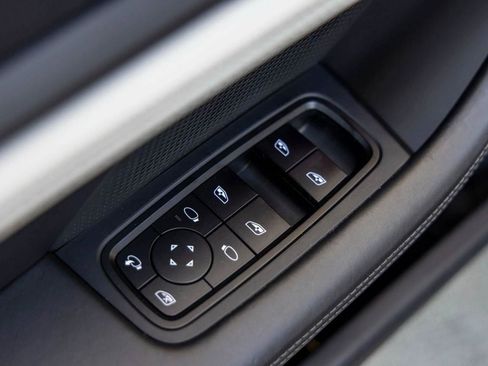 Certified 2022 Porsche Taycan 4 Cross Turismo image 69