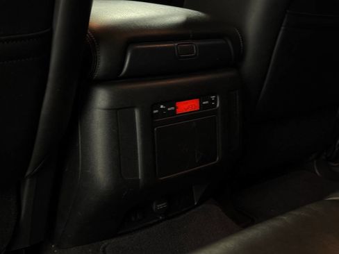 Used 2017 Nissan Armada SL image 32