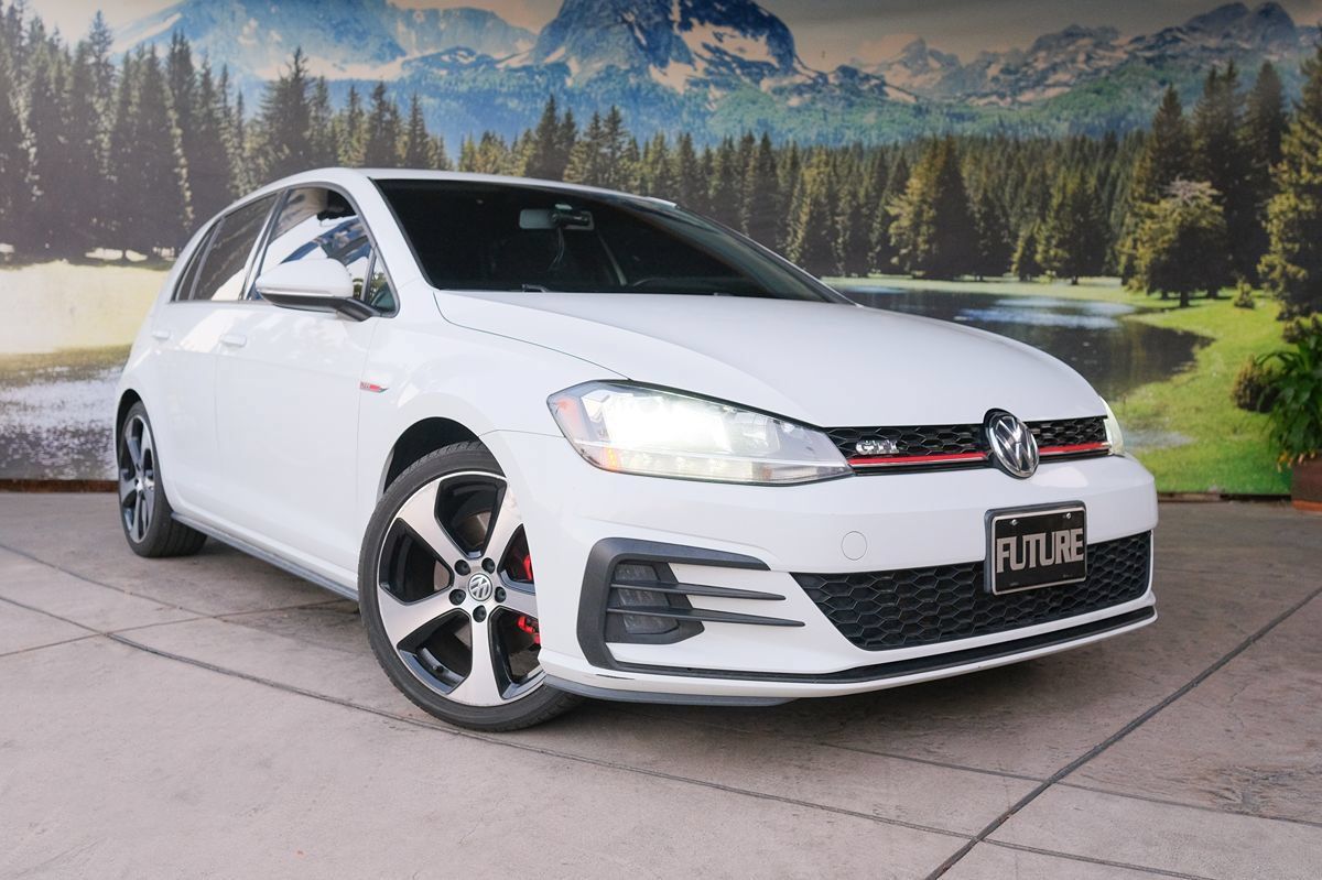 Used 2018 Volkswagen GTI S FWD image 3