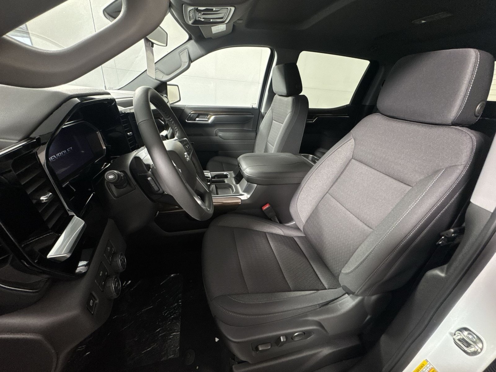 New 2026 Chevrolet Silverado 1500 RST AWD/4WD image 13