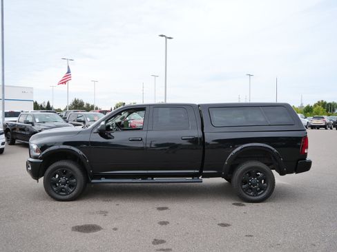 Used 2015 RAM 3500 Laramie w/ Black Appearance Group AWD/4WD image 4