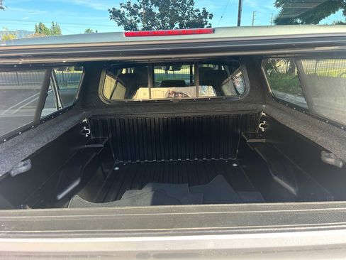 Used 2018 Toyota Tacoma SR5 image 21