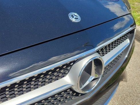 Used 2018 Mercedes-Benz E 400 Coupe image 7