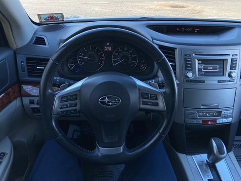 Used 2012 Subaru Outback 2.5i Limited image 18