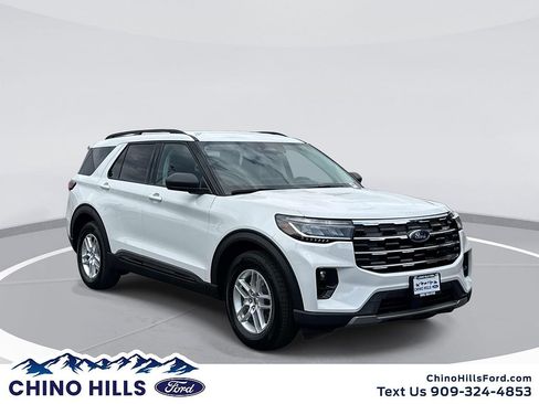 New 2026 Ford Explorer Active w/ Active Comfort Package RWD image 1