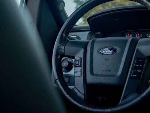 Used 2014 Ford F150 FX4 w/ Equipment Group 402A Luxury image 44